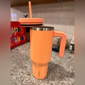 Pretty Orange color used a few times- this isn’t a twist top